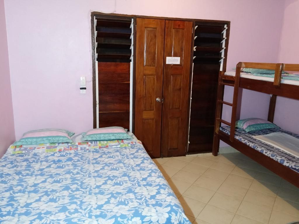 Bluepango Guest House بورت فيلا المظهر الخارجي الصورة