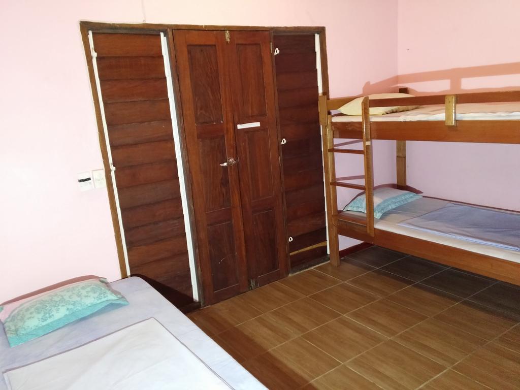 Bluepango Guest House بورت فيلا المظهر الخارجي الصورة